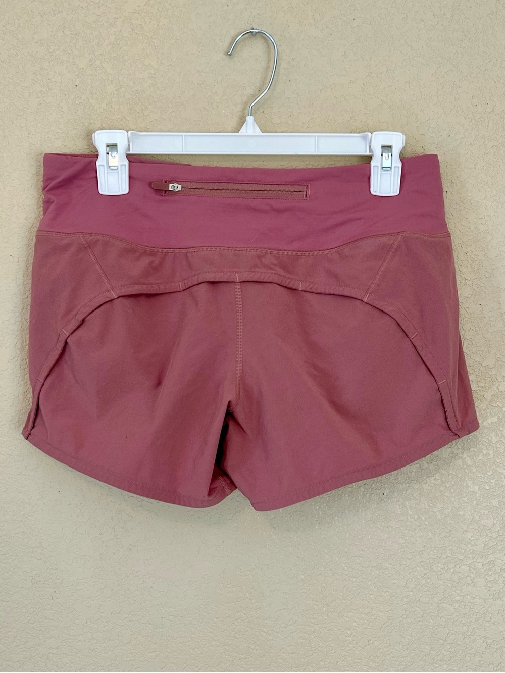 lululemon athletica Speed Up Short — Rosewood Pink 2.5” inseam Size 6 - Picture 5 of 9